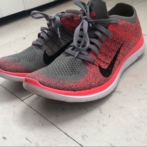 Nike flyknit siZe 7